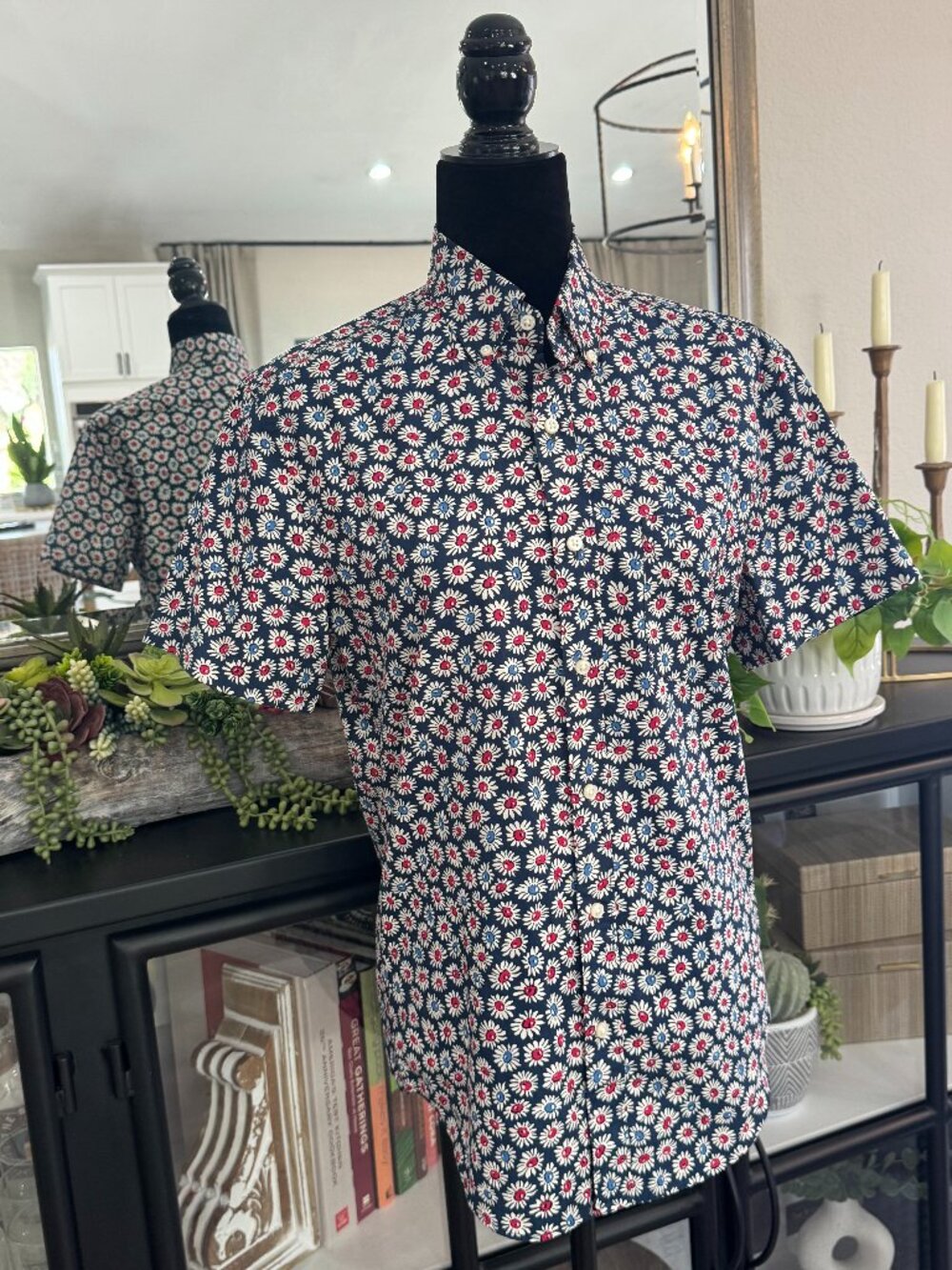 Men's J.Crew 100% Cotton Slim Fit Floral Printed Short Sleeve Shirt - Size S